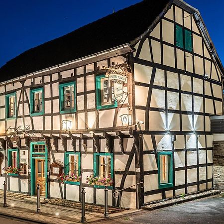 Land-Hotel Zum Schwan, Garni Weilerswist-Metternich, 3 E-Ladestationen, Naehe Phantasialand, Palmenparadies Euskirchen Экстерьер фото
