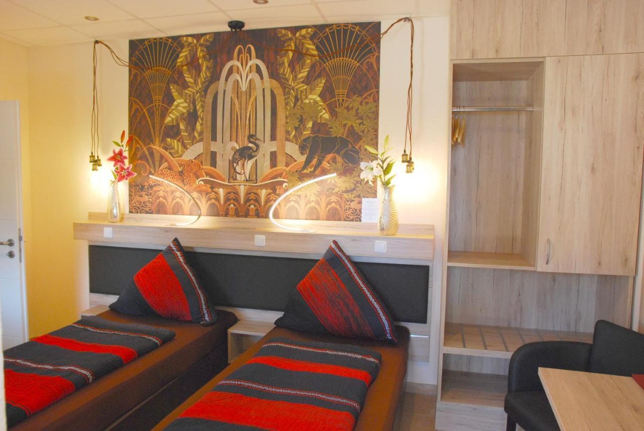 Land-Hotel Zum Schwan, Garni Weilerswist-Metternich, 3 E-Ladestationen, Naehe Phantasialand, Palmenparadies Euskirchen Экстерьер фото