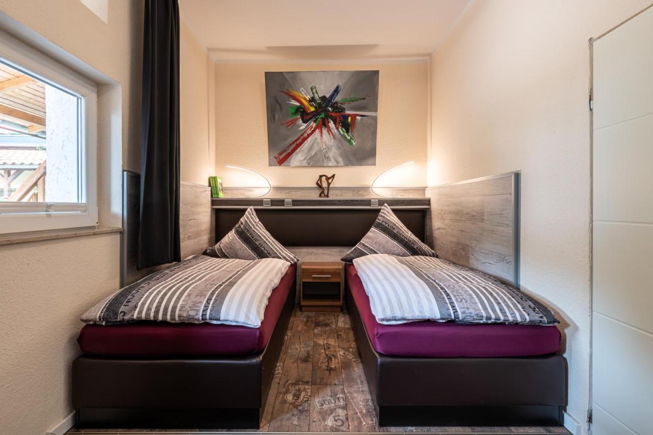 Land-Hotel Zum Schwan, Garni Weilerswist-Metternich, 3 E-Ladestationen, Naehe Phantasialand, Palmenparadies Euskirchen Экстерьер фото