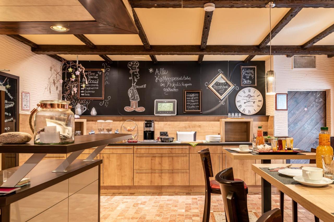 Land-Hotel Zum Schwan, Garni Weilerswist-Metternich, 3 E-Ladestationen, Naehe Phantasialand, Palmenparadies Euskirchen Экстерьер фото