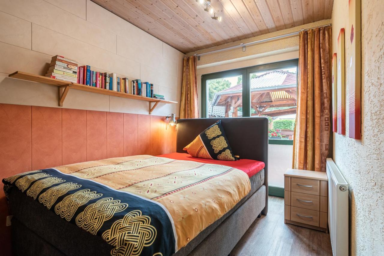 Land-Hotel Zum Schwan, Garni Weilerswist-Metternich, 3 E-Ladestationen, Naehe Phantasialand, Palmenparadies Euskirchen Экстерьер фото